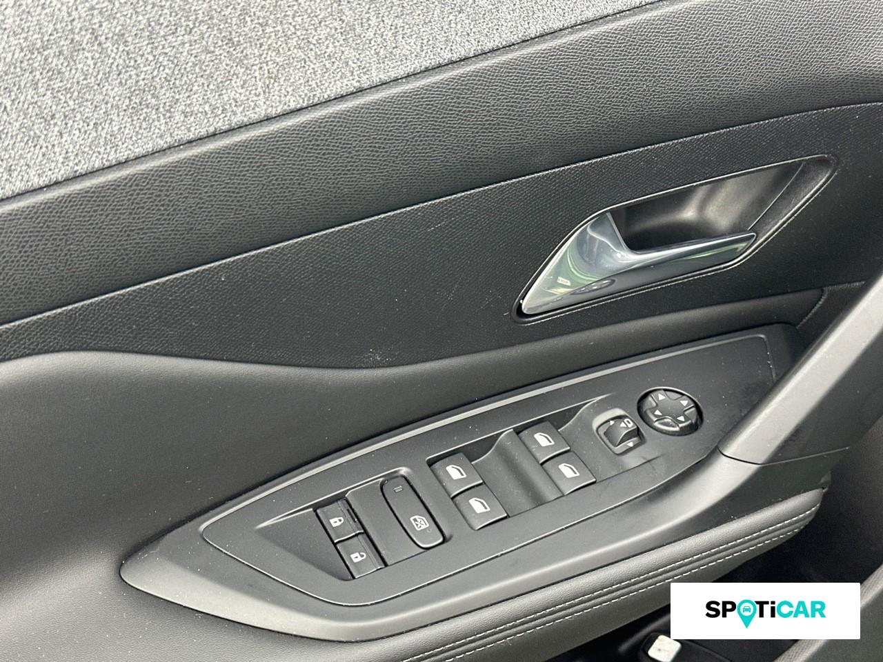 Peugeot 308 1.2 puretech 130ch s&s allure — photo 19