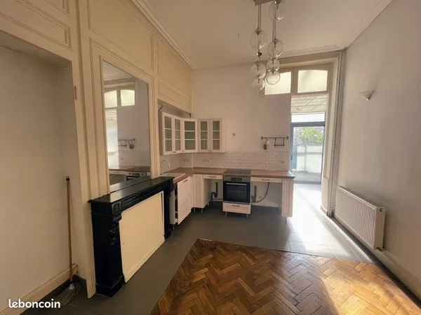 Apparemment 55m2 avec jardin