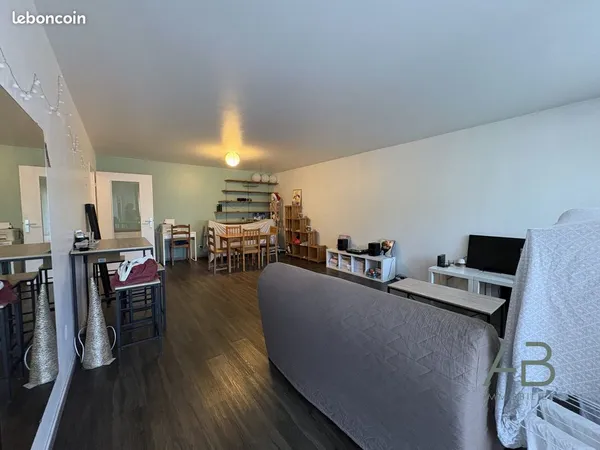 Appartement 3 pièces 84 m²