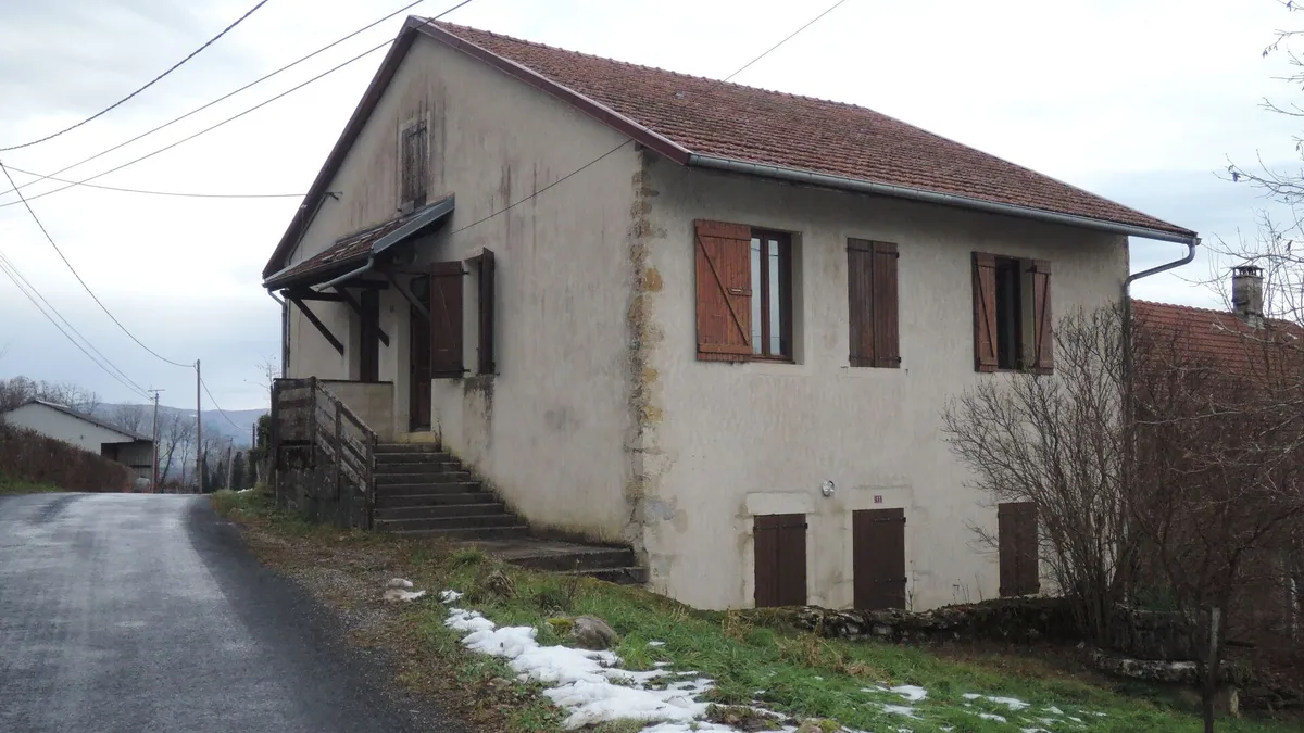 Photo 1