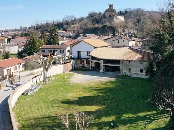 Maison 3 pièces 260 m²