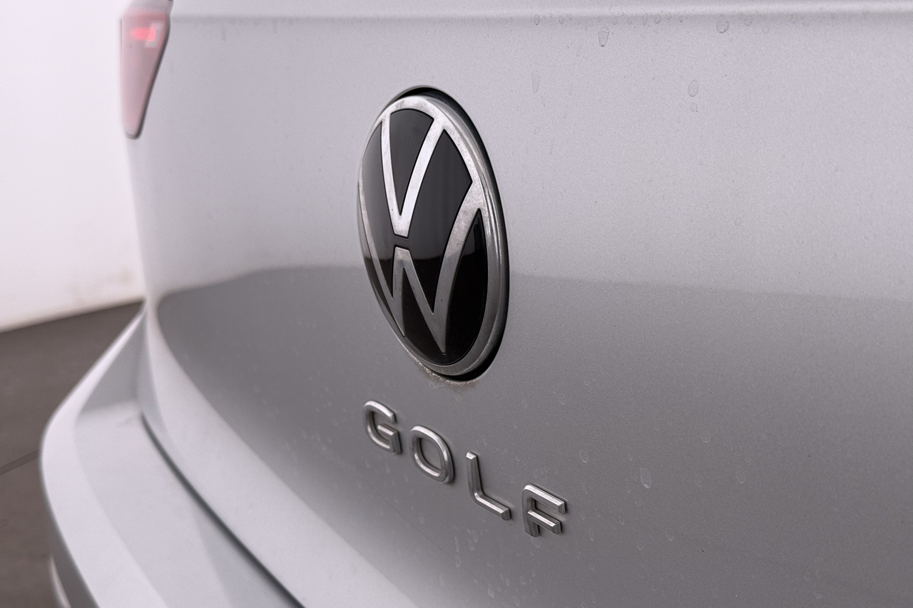 Volkswagen Golf 8 — photo 9