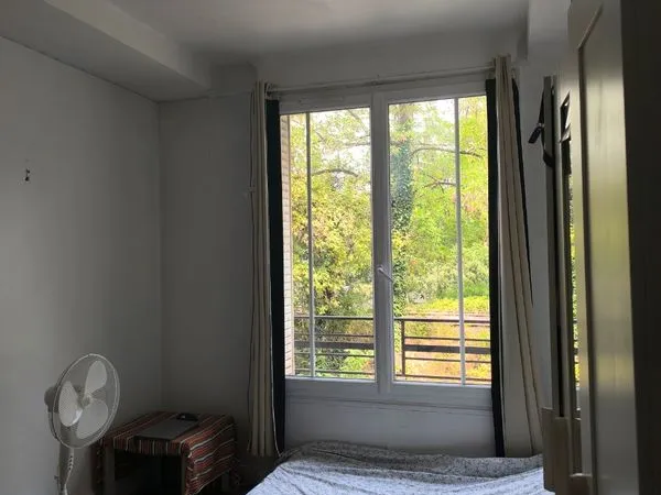 Sous-location chambre Paris 20 (10/10- 17/10)