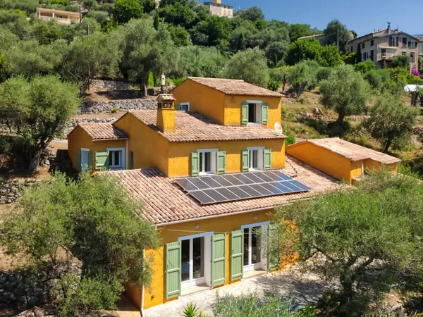 Maison 5 pièces 180 m²