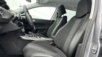 Peugeot 308 Sw 1.2 PureTech 130ch S&S Allure Pack EAT8 — photo 9