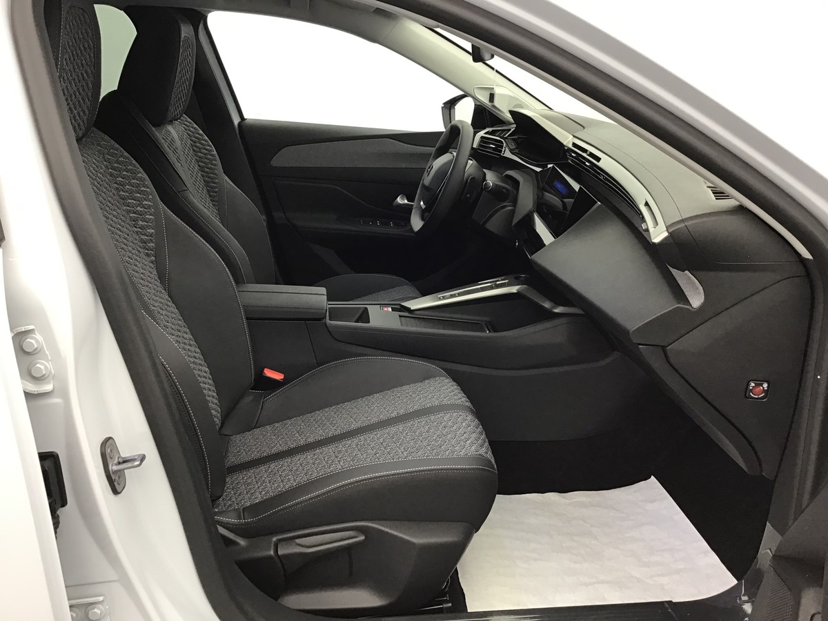 Peugeot 308 — photo 6