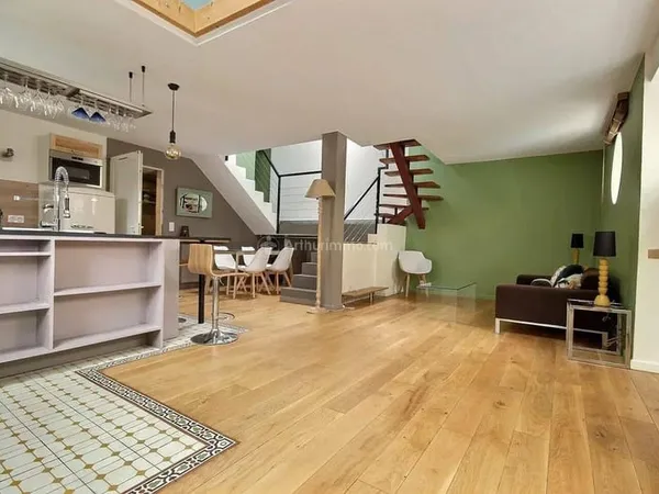 Loft 4 pièces 91 m²