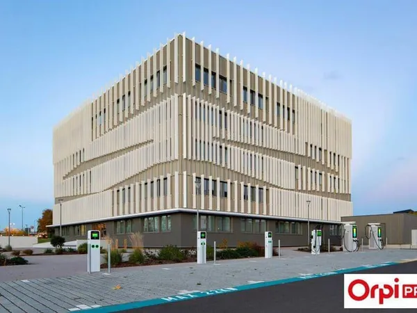 Bureaux 203 m²