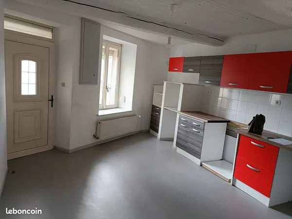 Maison F4 hypercentre de Vrigne aux bois