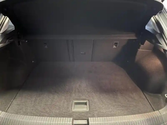 Volkswagen T-Roc 1.5 tsi evo 150ch style dsg7 — photo 11