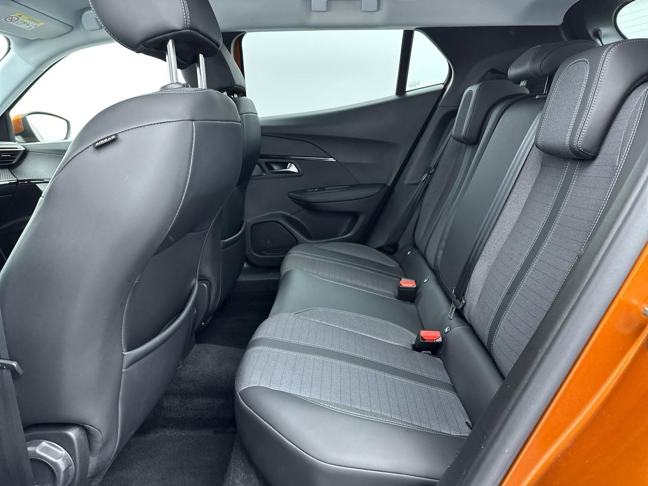 Peugeot 2008 puretech 100 s&s bvm6 allure — photo 12