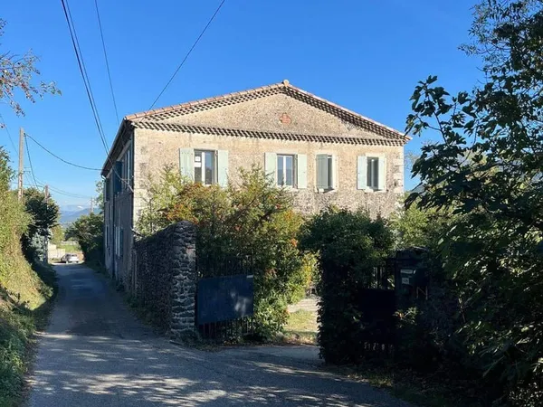 Maison 9 pièces 135 m²