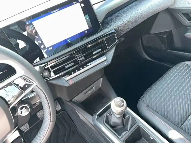 Renault Clio tce 115 ch — photo 23