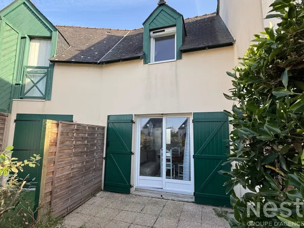 A vendre maison rénovée de 40m² au sol à 200m de la mer