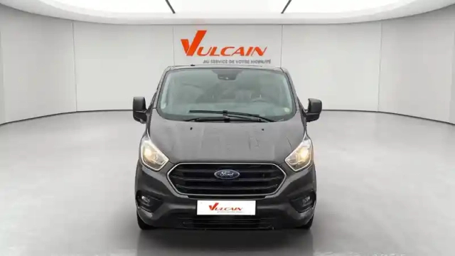 Ford Transit custom ca 320 l2h1 2.0 ecoblue 170 bva — photo 9