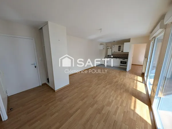 Appartement lumineux avec balcon