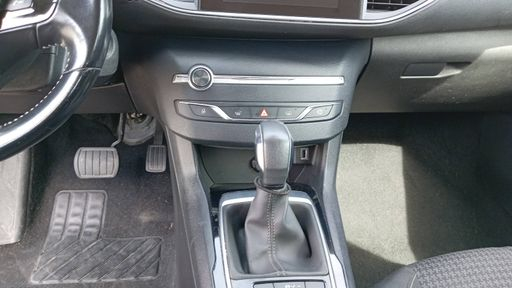 Peugeot 308 1.6 BlueHDi 120 EAT6 - Active – 2018 – 136051 km – Diesel – Boîte Automatique — photo 5