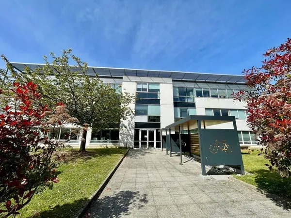 Bureaux 119 m²
