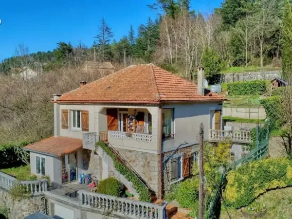 Maison 8 pièces 137 m² à vendre à Genolhac (30450)