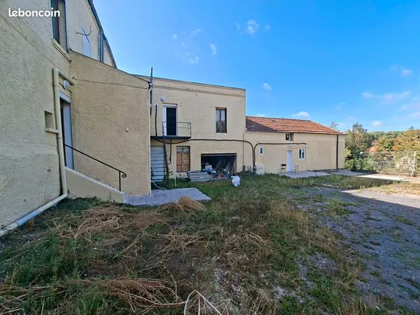 Immeuble 18 pièces 454 m²