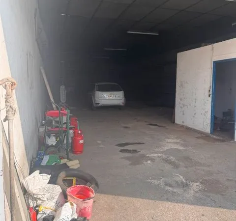 Local commercial/entrepôt NIMES 250 m2