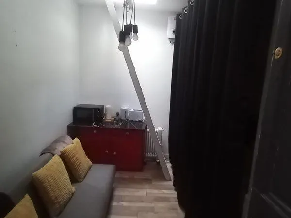 Studette avec mezzanine