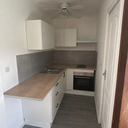 Studio 🛏 Équipé 🍳 Rénové 🔨