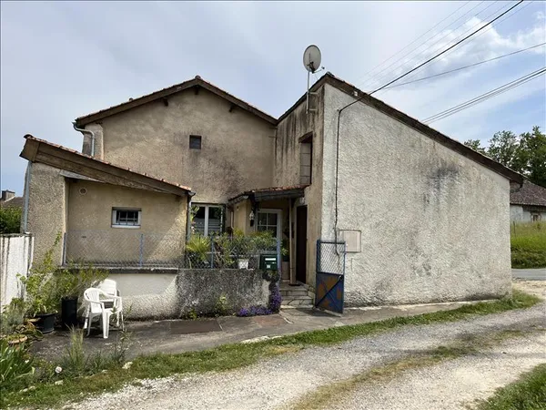Maison de bourg de 3 pièces principales