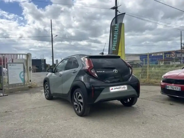 Toyota Aygo X 1.0 vvt-i 72ch air design my24 — photo 5