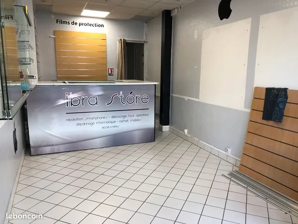 Local commercial 27 m² - Place Saint-Martin - Saint-Dié-des-Vosges