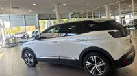 Peugeot 3008 HYBRID 225ch Allure Pack e-EAT8 — photo 8