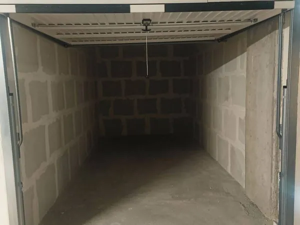 Parking 12 m²