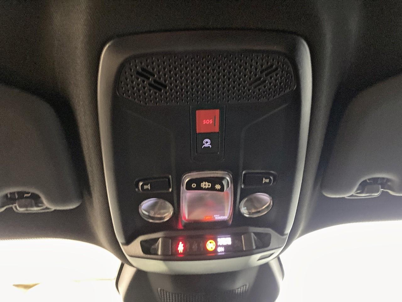 Peugeot 2008 hybrid 145 ch e-dcs6 allure — photo 19