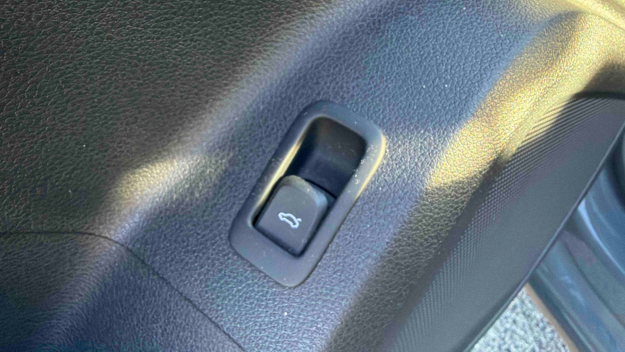 Audi Q2 30 TDI 116 S tronic 7 — photo 18