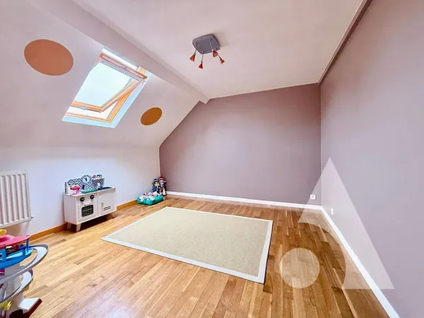 Maison 7 pièces 195 m²