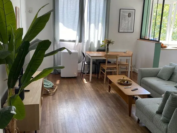 Appartement T4 de 67 m² - Nantes - Lumineux, 3 chambres, grenier et local vélos
