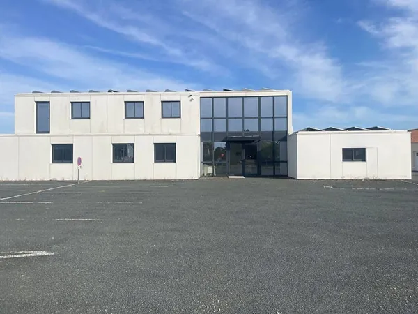 Local commercial 433 m²