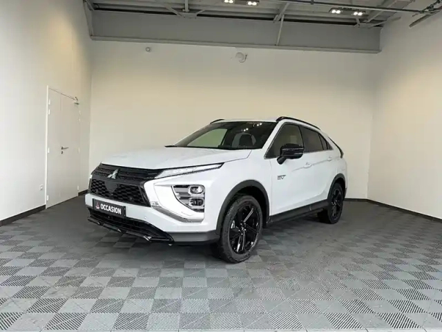 Mitsubishi Eclipse cross 2.4 mivec phev twin motor 4wd — photo 1