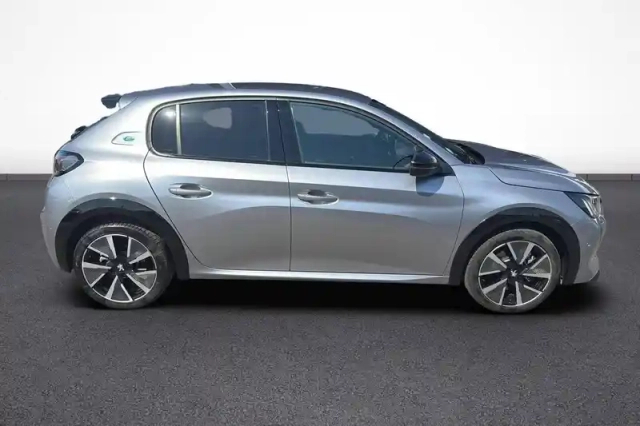 Peugeot 208 electrique 50 kwh 136ch — photo 7