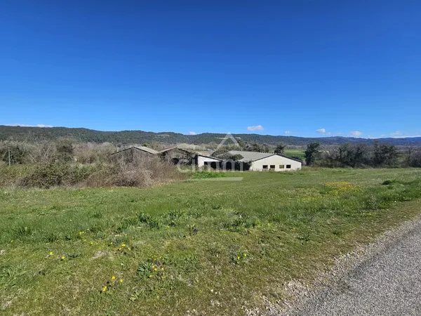 Terrain constructible