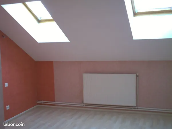 Uriménil loue appartement f2