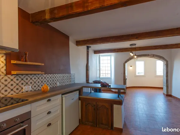 Maison de village Le Pègue, avec tour et terrasse panoramique