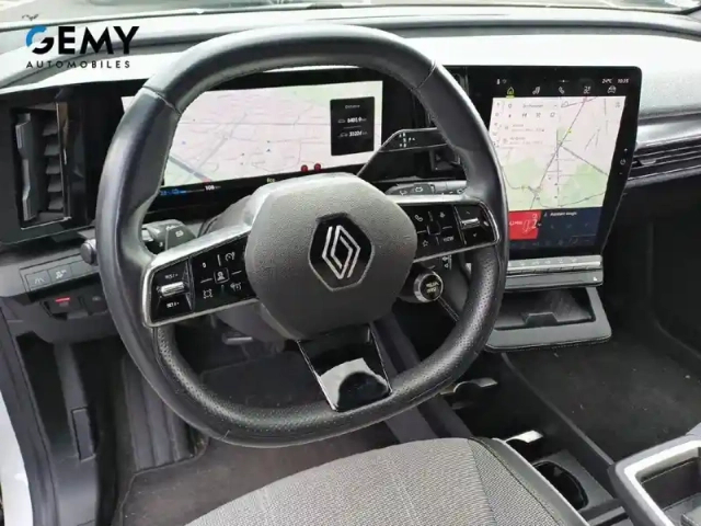 Renault Megane e-tech ev60 220 ch super charge — photo 13