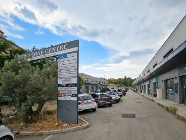 Commerce 3 pièces 85 m²