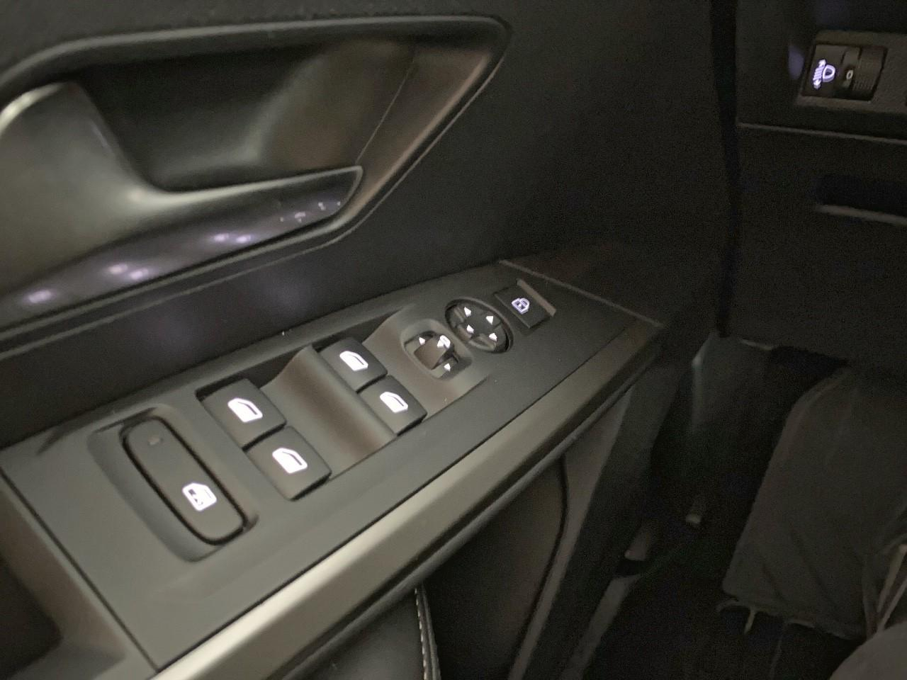 Peugeot 3008 electrique 210 ch 73 kwh allure — photo 20