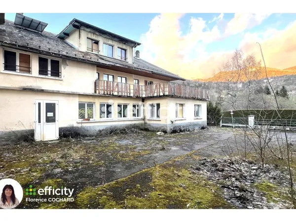 Immeuble de rapport 25 pièces 1700 m²