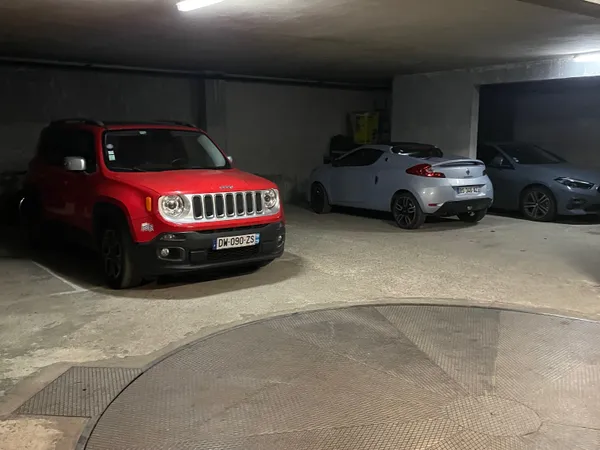 Vends parking 13m²