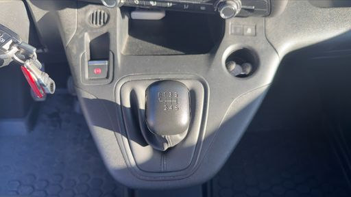 Peugeot Partner 1.5 BlueHDi 130 - Asphalt – 2019 – 99164 km – Diesel – Boîte Manuelle — photo 10
