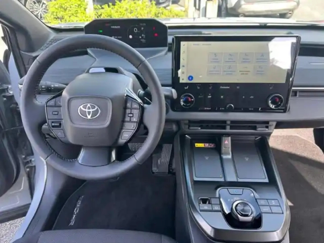 Toyota C-Hr design grande autonomie 77 kwh 224ch — photo 11