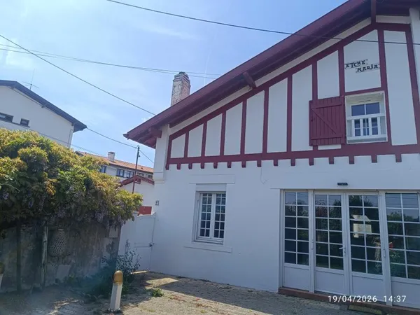 Biarritz Aguilera spacieux T5 traversant En Duplex